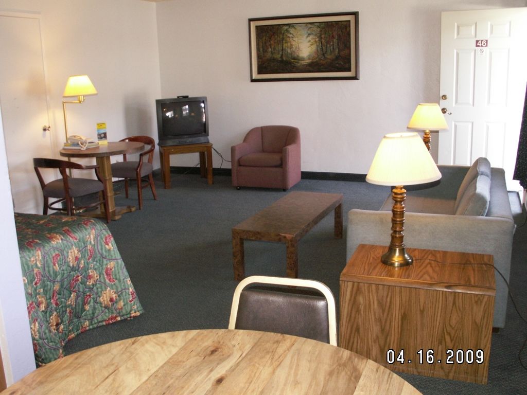 Anchorage Inn Lakeport Phòng bức ảnh